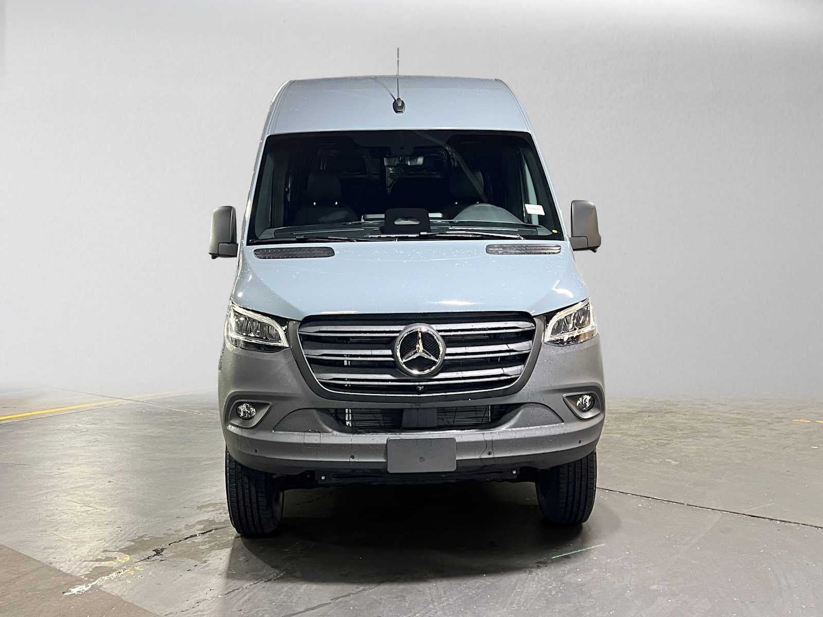 2026 Mercedes-Benz Sprinter Cargo 2500 Standard Roof I4 Diesel HO 144 AWD