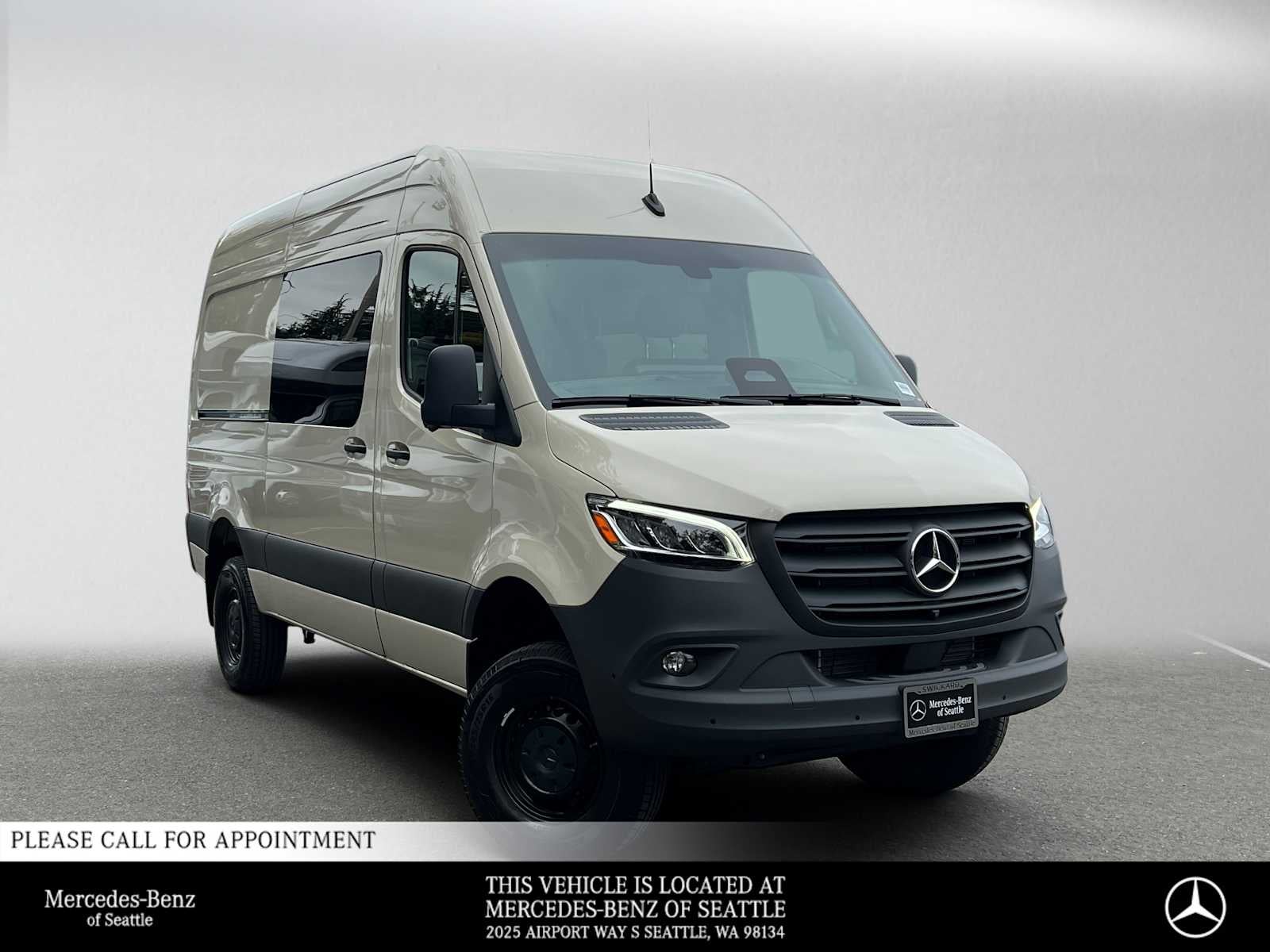 2026 Mercedes-Benz Sprinter Crew 2500 Standard Roof I4 Diesel HO 144 AWD