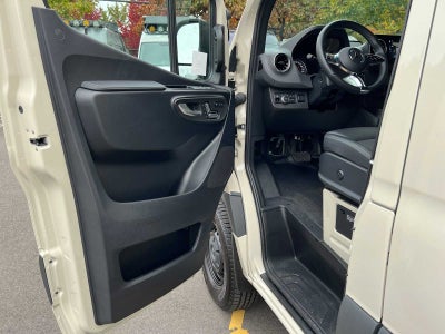 2026 Mercedes-Benz Sprinter Crew 2500 Standard Roof I4 Diesel HO 144 AWD