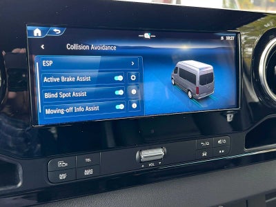 2026 Mercedes-Benz Sprinter Crew 2500 Standard Roof I4 Diesel HO 144 AWD