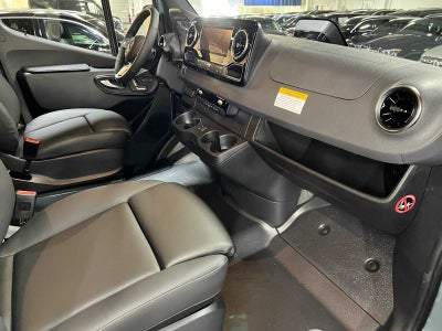 2026 Mercedes-Benz Sprinter 2500 Standard Roof I4 Diesel HO 144 AWD