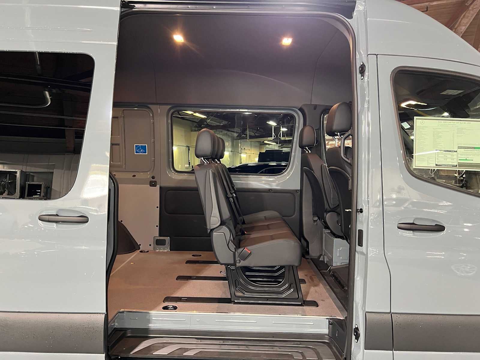 2026 Mercedes-Benz Sprinter 2500 Standard Roof I4 Diesel HO 144 AWD