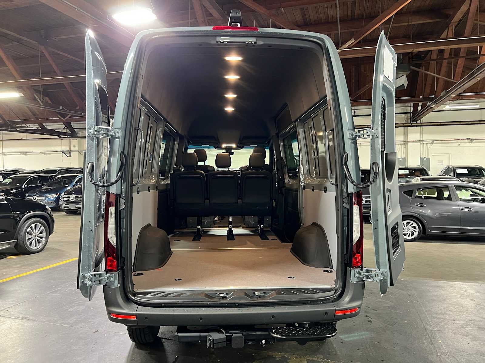 2026 Mercedes-Benz Sprinter 2500 Standard Roof I4 Diesel HO 144 AWD