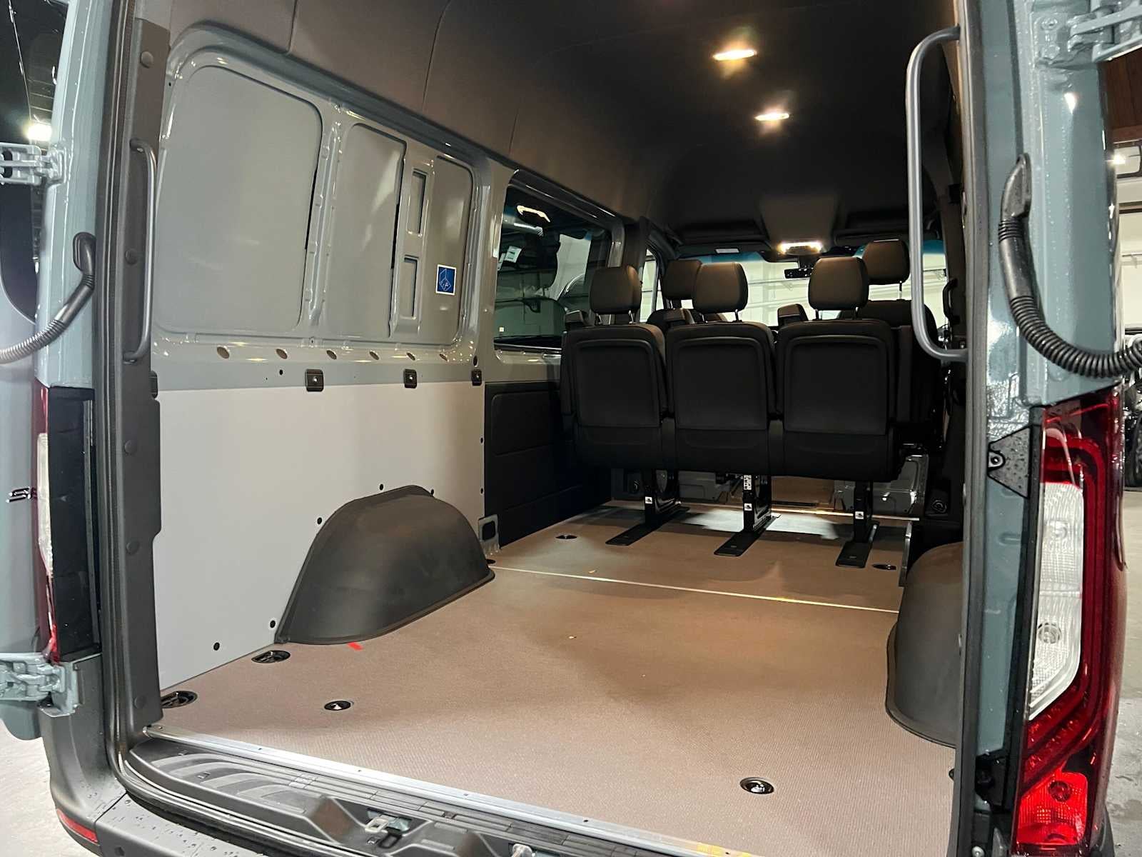 2026 Mercedes-Benz Sprinter 2500 Standard Roof I4 Diesel HO 144 AWD