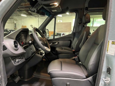 2026 Mercedes-Benz Sprinter 2500 Standard Roof I4 Diesel HO 144 AWD