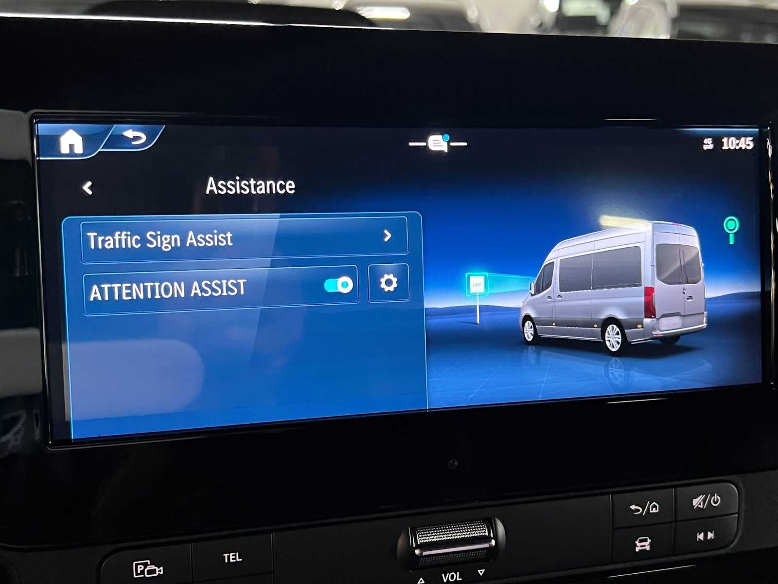 2026 Mercedes-Benz Sprinter 2500 Standard Roof I4 Diesel HO 144 AWD