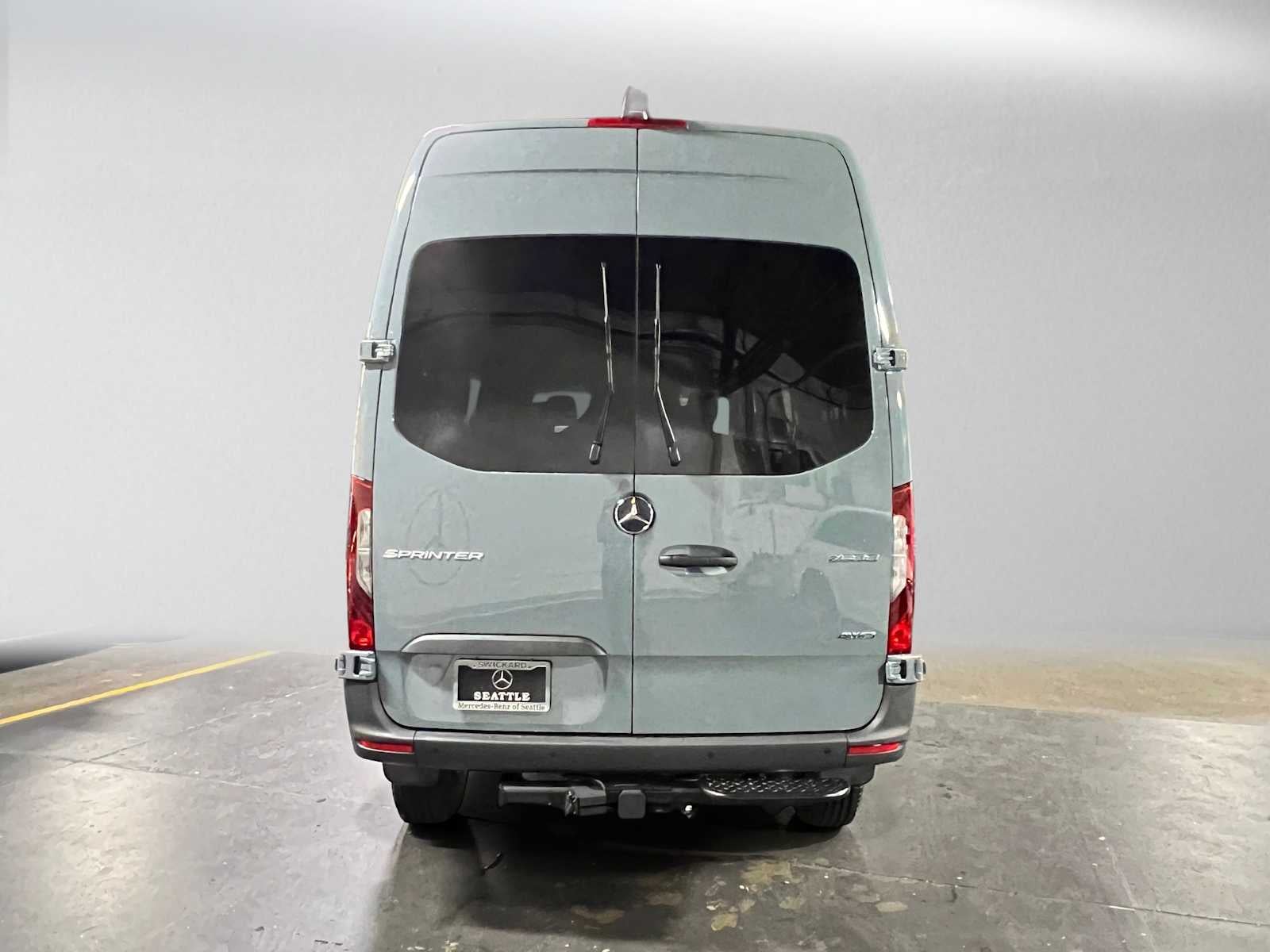2026 Mercedes-Benz Sprinter 2500 Standard Roof I4 Diesel HO 144 AWD