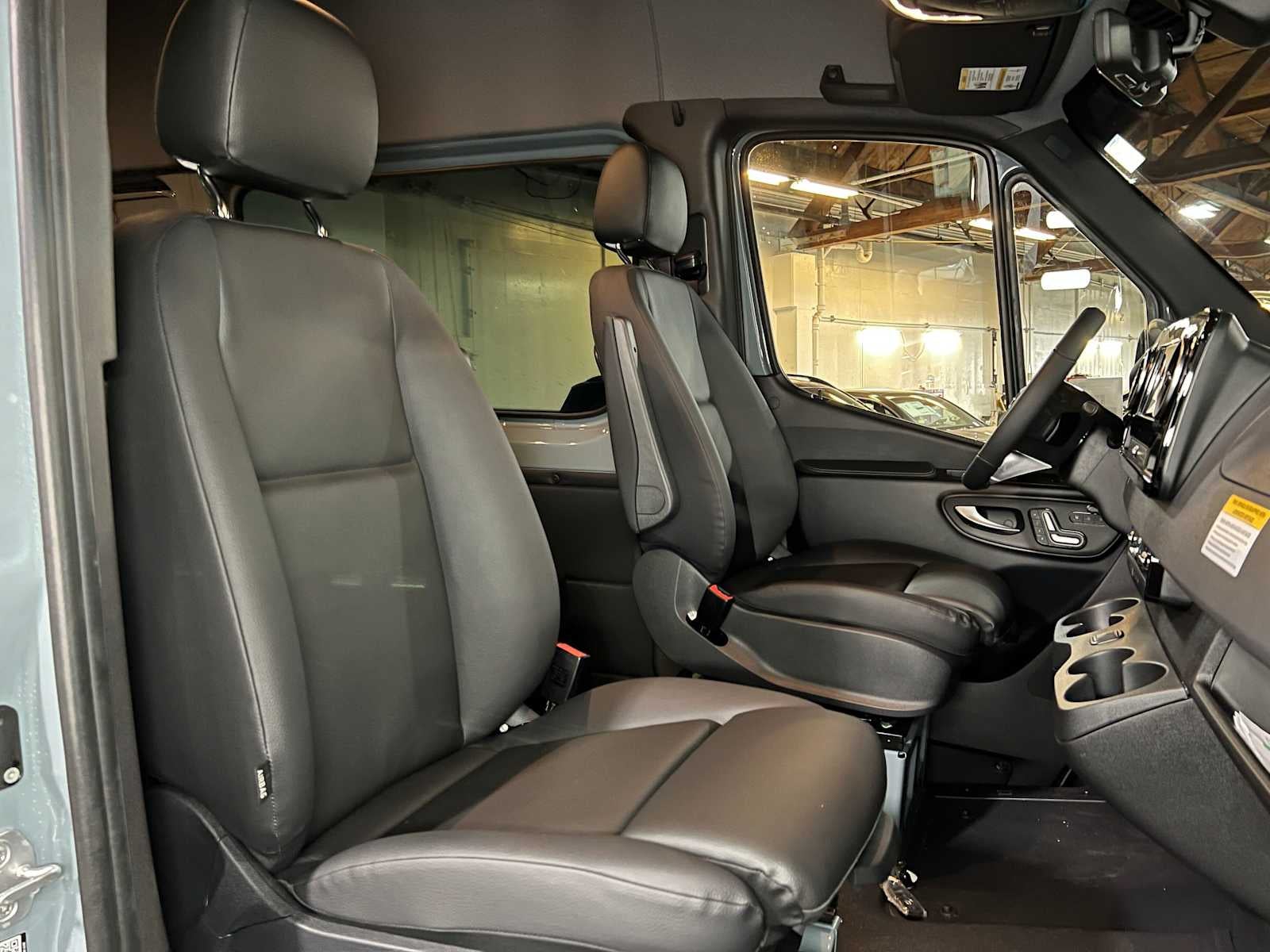 2026 Mercedes-Benz Sprinter 2500 Standard Roof I4 Diesel HO 144 AWD