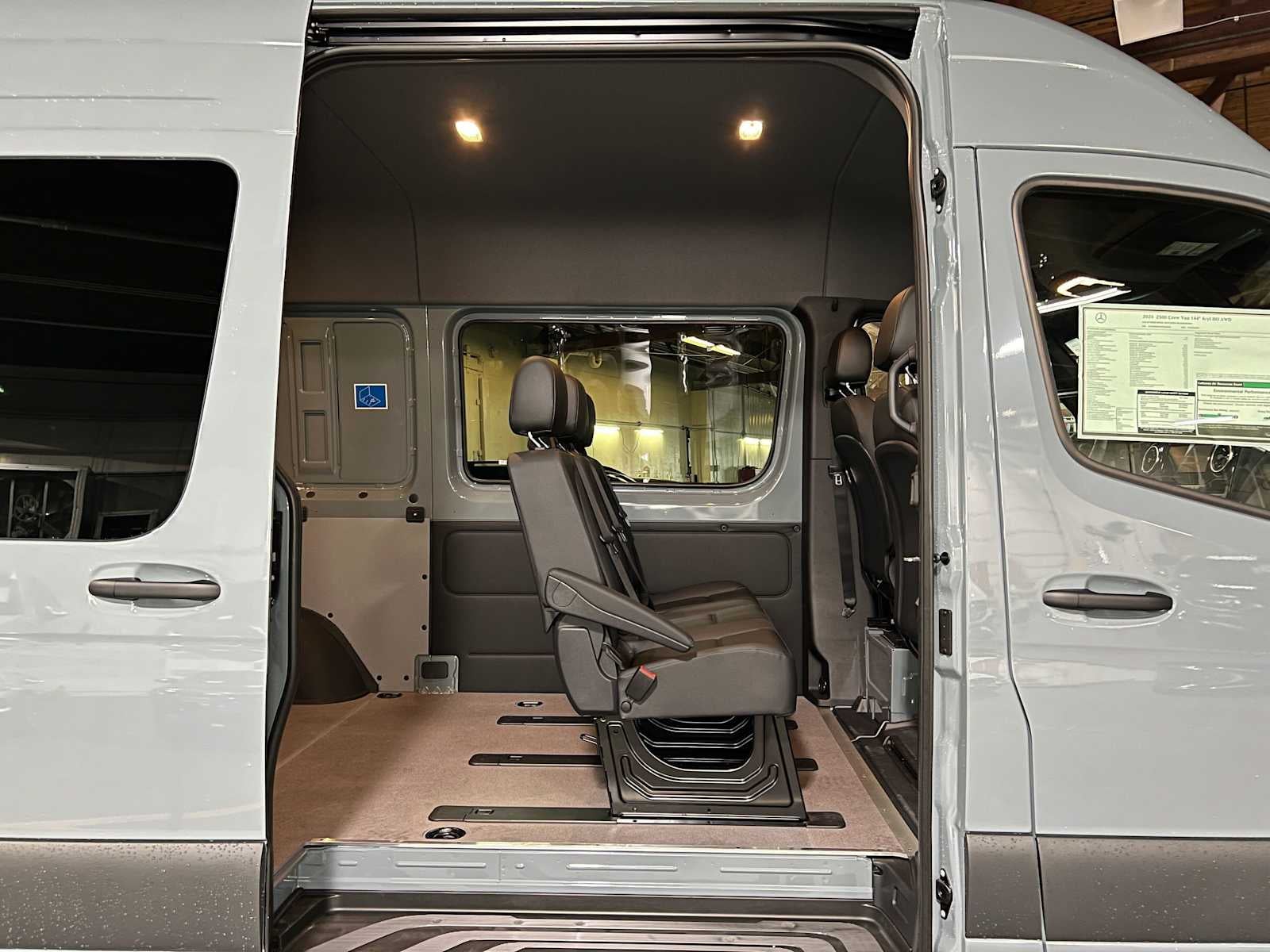2026 Mercedes-Benz Sprinter 2500 Standard Roof I4 Diesel HO 144 AWD