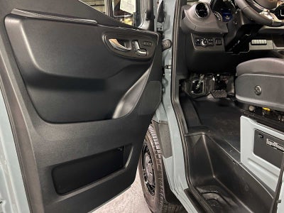 2026 Mercedes-Benz Sprinter 2500 Standard Roof I4 Diesel HO 144 AWD