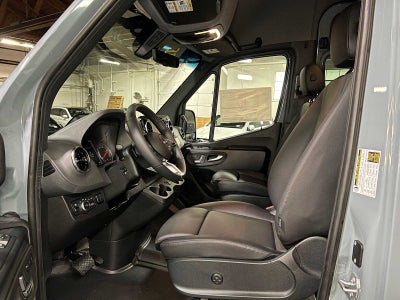 2026 Mercedes-Benz Sprinter 2500 Standard Roof I4 Diesel HO 144 AWD