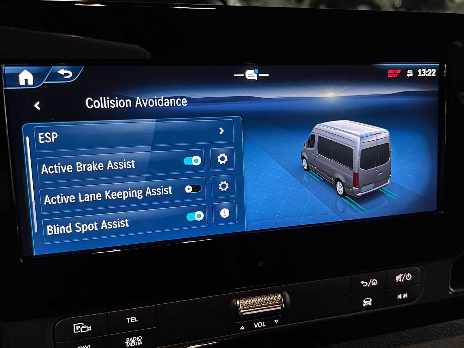 2026 Mercedes-Benz Sprinter 2500 Standard Roof I4 Diesel HO 144 AWD