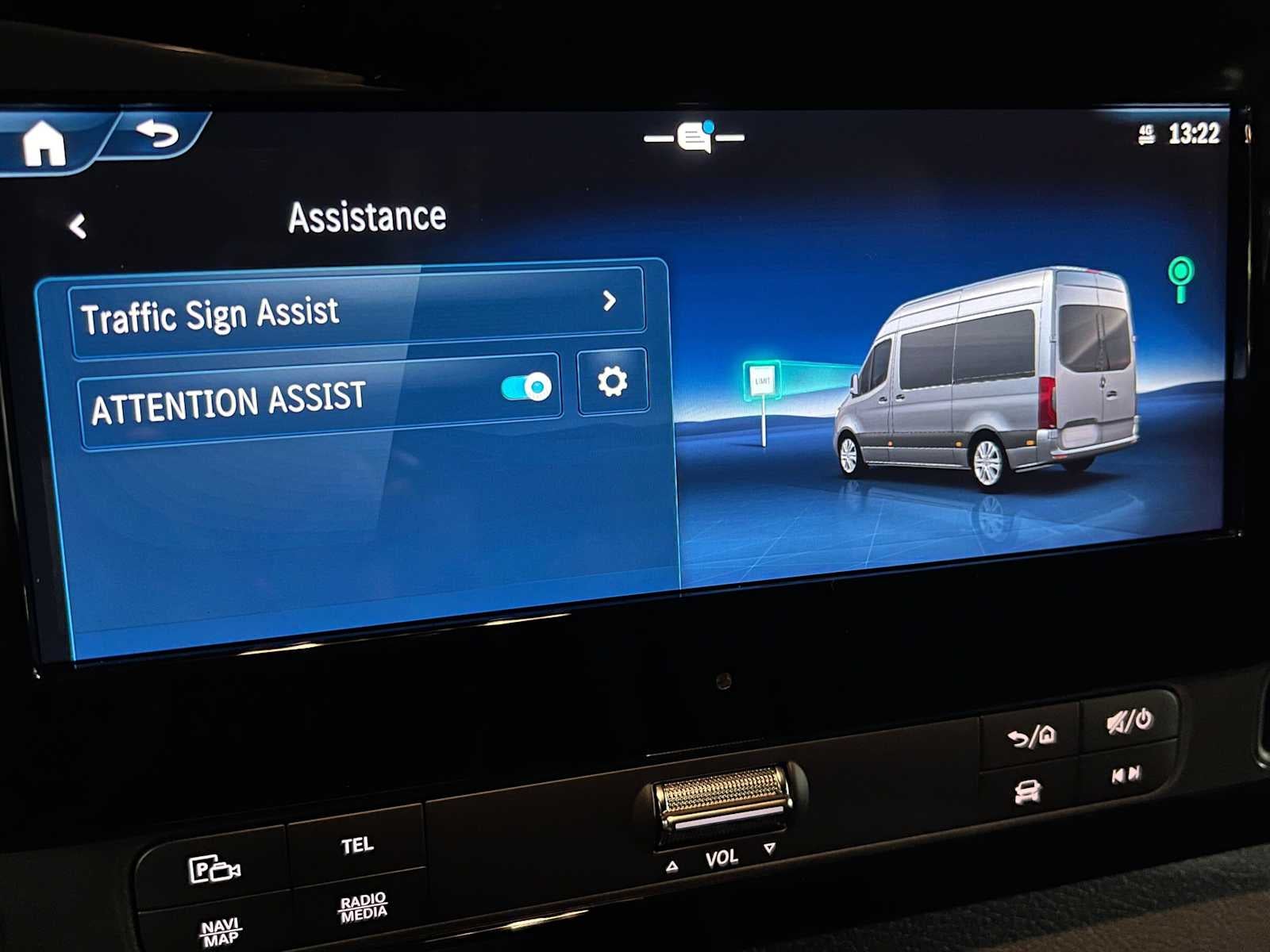 2026 Mercedes-Benz Sprinter 2500 Standard Roof I4 Diesel HO 144 AWD