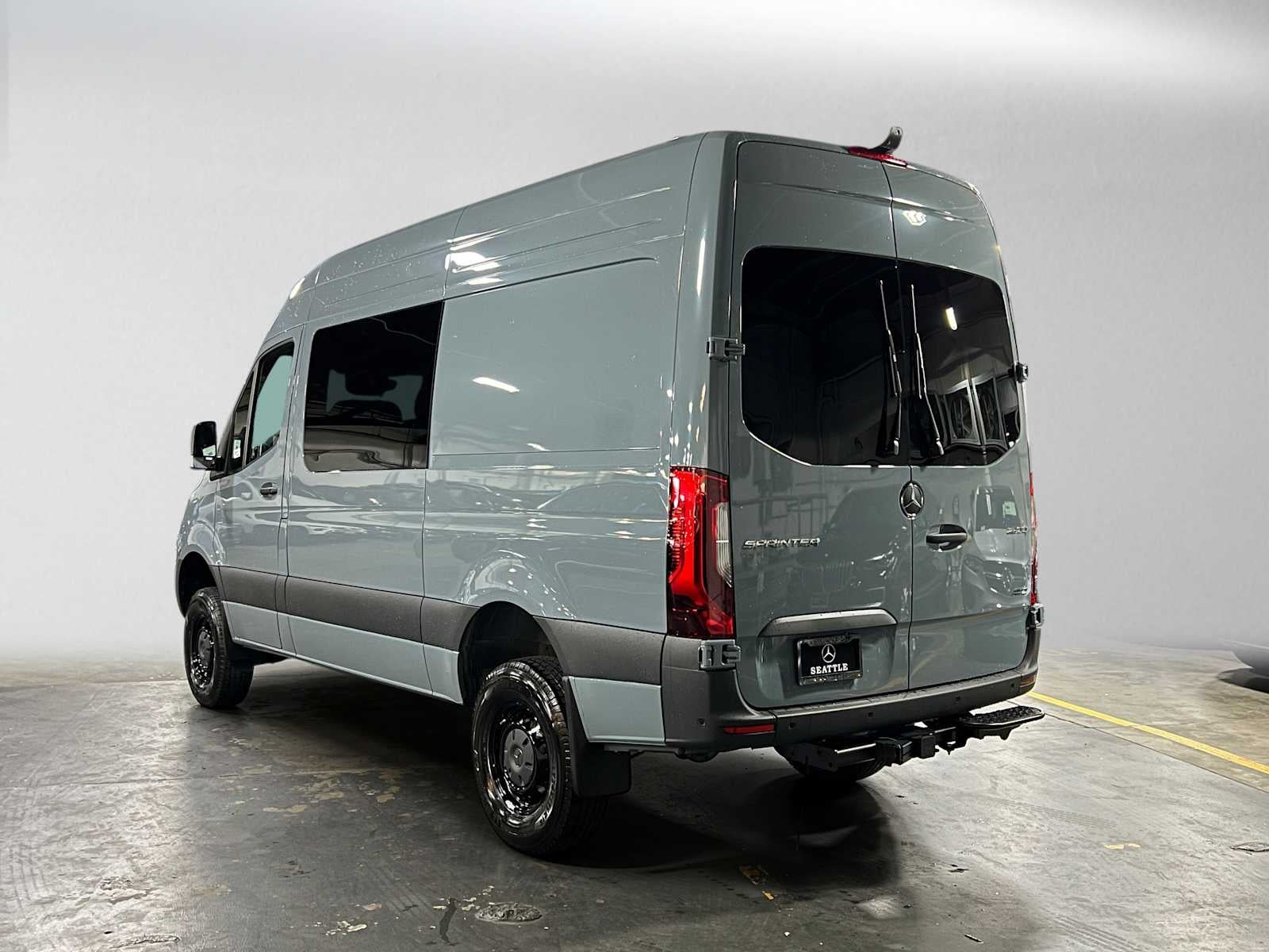 2026 Mercedes-Benz Sprinter 2500 Standard Roof I4 Diesel HO 144 AWD