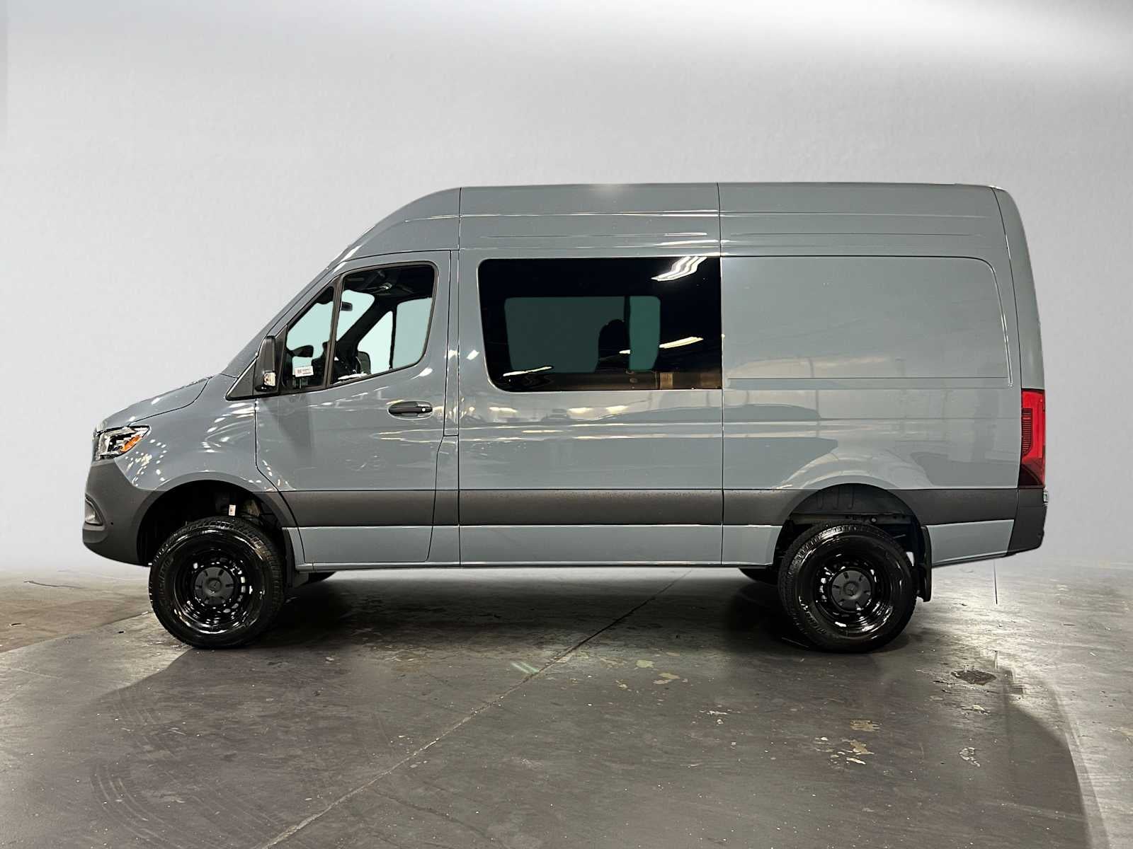 2026 Mercedes-Benz Sprinter 2500 Standard Roof I4 Diesel HO 144 AWD