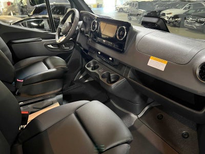 2026 Mercedes-Benz Sprinter Crew 2500 Standard Roof I4 Diesel HO 144 AWD
