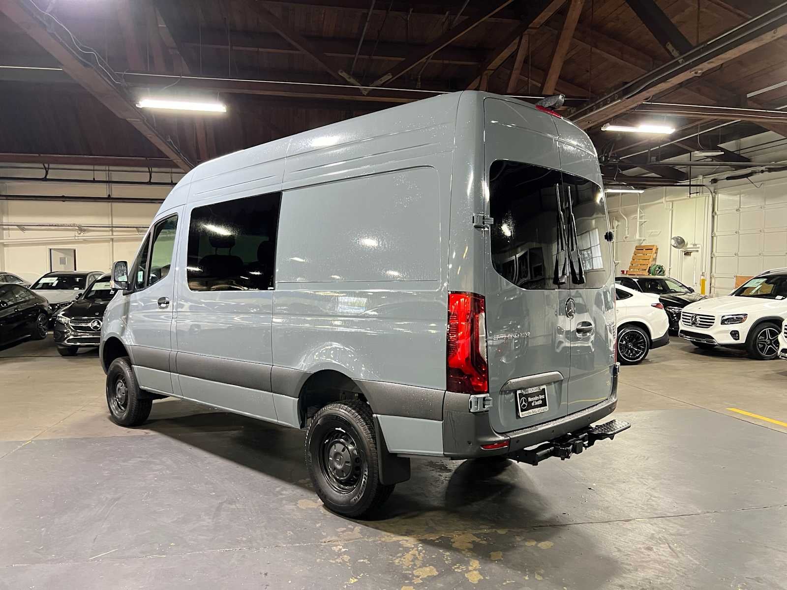 2026 Mercedes-Benz Sprinter Crew 2500 Standard Roof I4 Diesel HO 144 AWD
