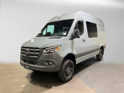 2026 Mercedes-Benz Sprinter Crew 2500 Standard Roof I4 Diesel HO 144 AWD
