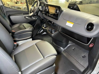 2026 Mercedes-Benz Sprinter 2500 Standard Roof I4 Diesel HO 144 AWD