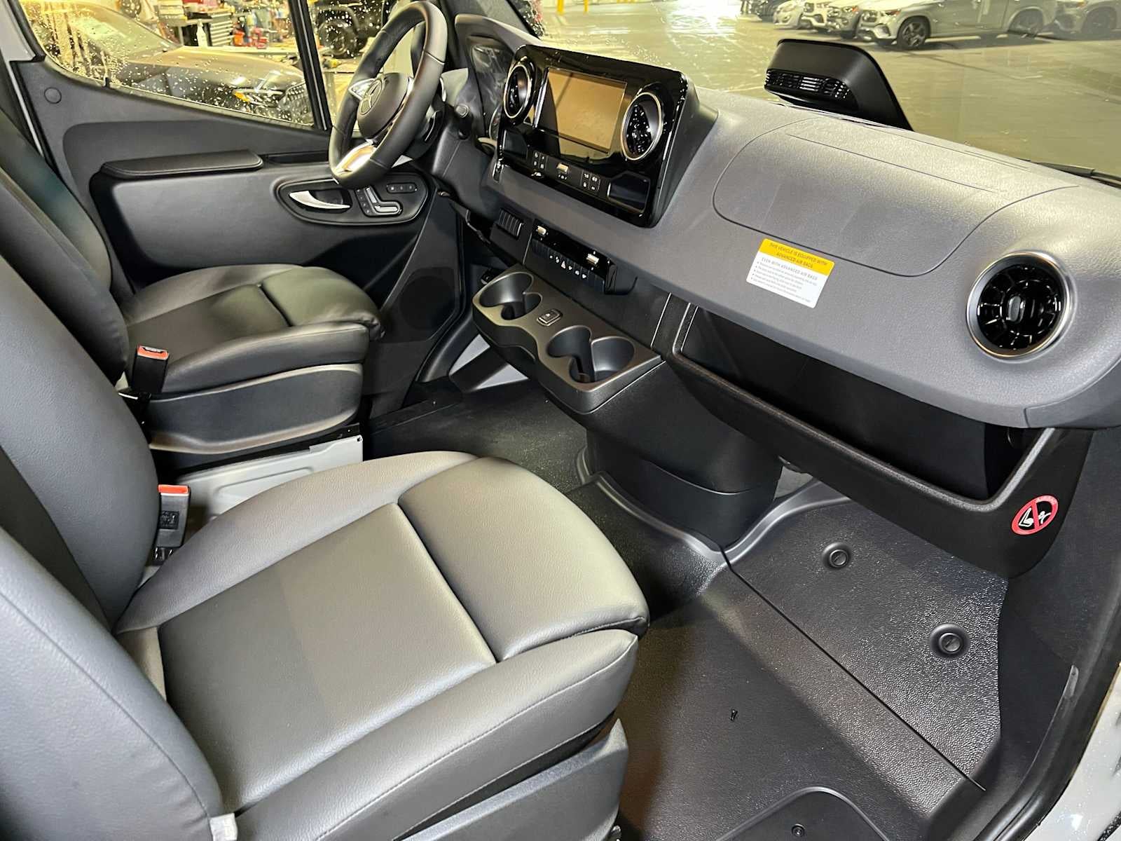2026 Mercedes-Benz Sprinter 2500 Standard Roof I4 Diesel HO 144 AWD