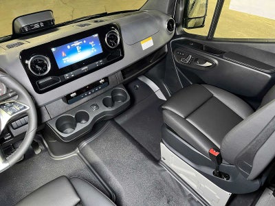 2026 Mercedes-Benz Sprinter 2500 Standard Roof I4 Diesel HO 144 AWD