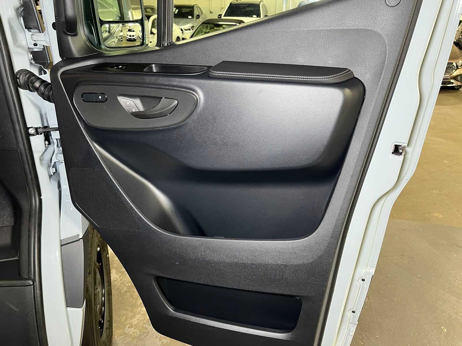 2026 Mercedes-Benz Sprinter Cargo 2500 Standard Roof I4 Diesel HO 144 AWD