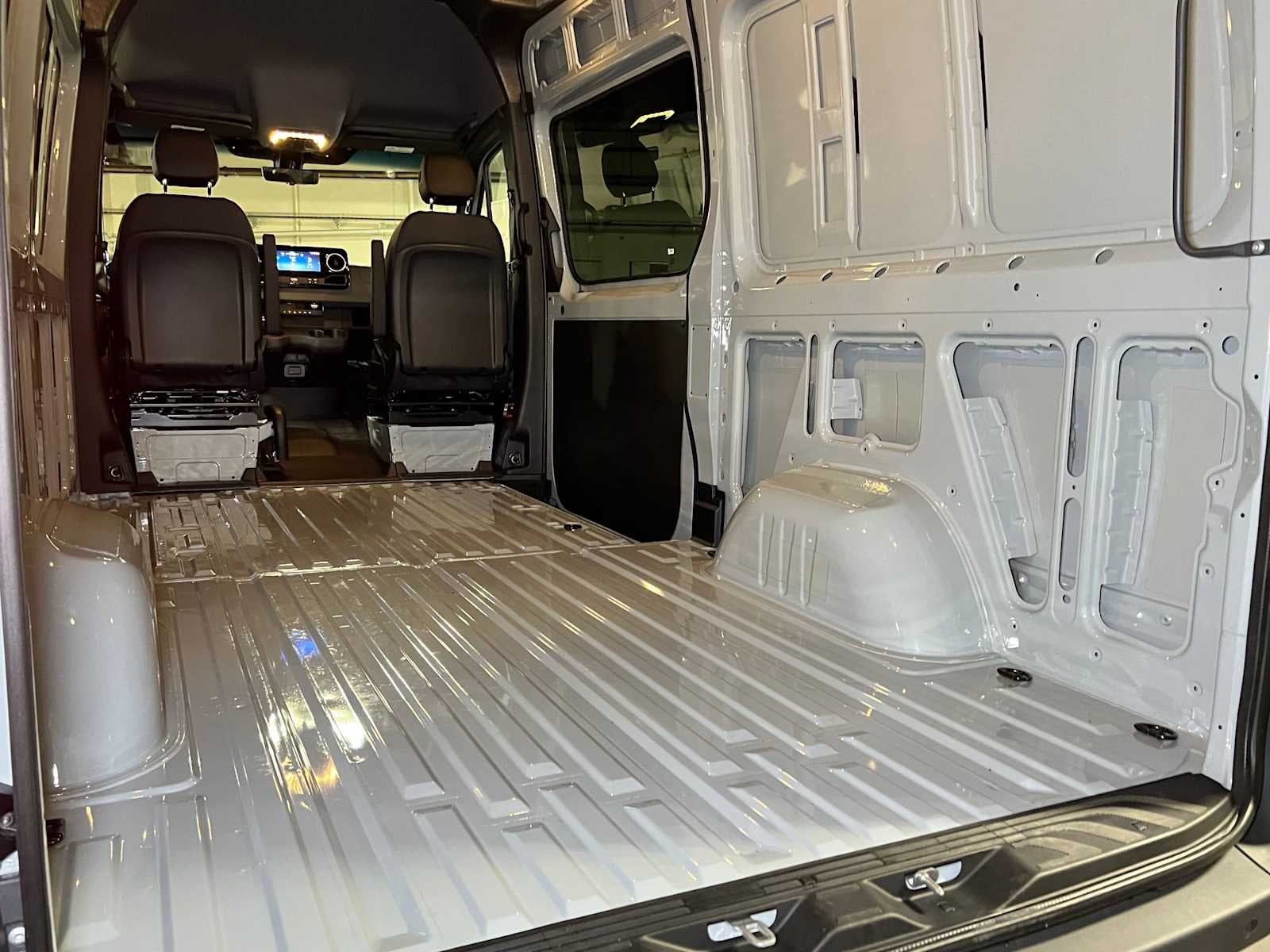 2026 Mercedes-Benz Sprinter Cargo 2500 Standard Roof I4 Diesel HO 144 AWD