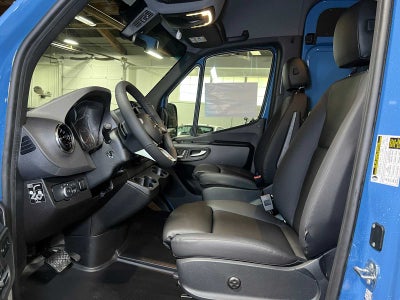 2026 Mercedes-Benz Sprinter 2500 Standard Roof I4 Diesel HO 144" AWD