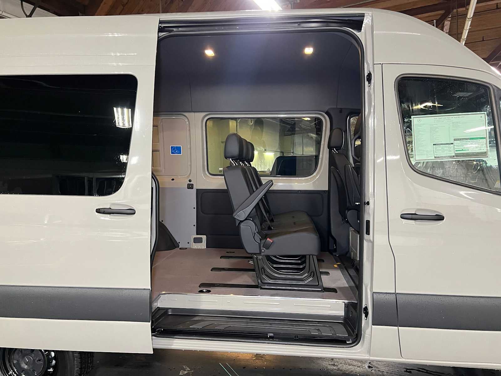 2026 Mercedes-Benz Sprinter Crew 2500 Standard Roof I4 Diesel HO 144 AWD