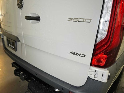 2026 Mercedes-Benz Sprinter Crew 2500 Standard Roof I4 Diesel HO 144 AWD