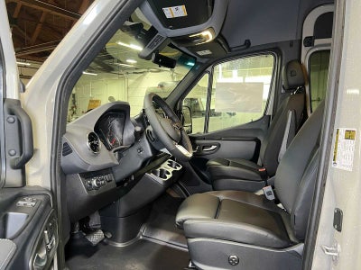 2026 Mercedes-Benz Sprinter Crew 2500 Standard Roof I4 Diesel HO 144 AWD