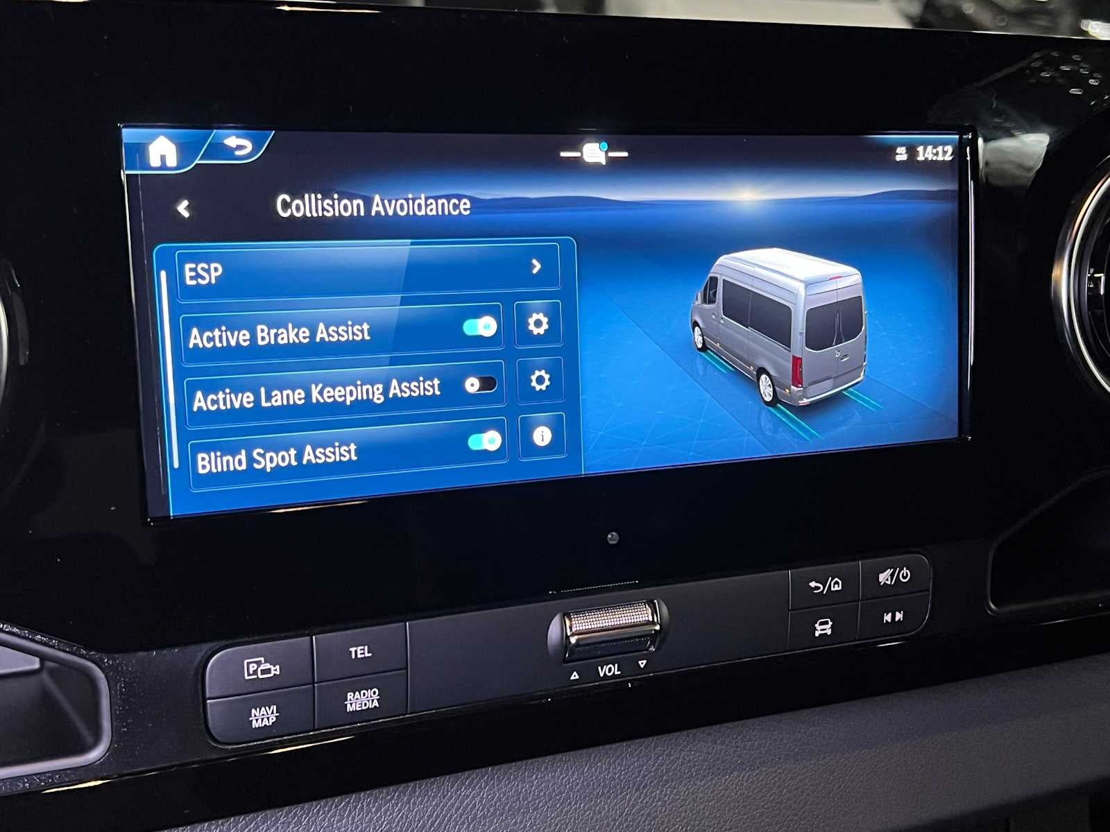 2026 Mercedes-Benz Sprinter Crew 2500 Standard Roof I4 Diesel HO 144 AWD