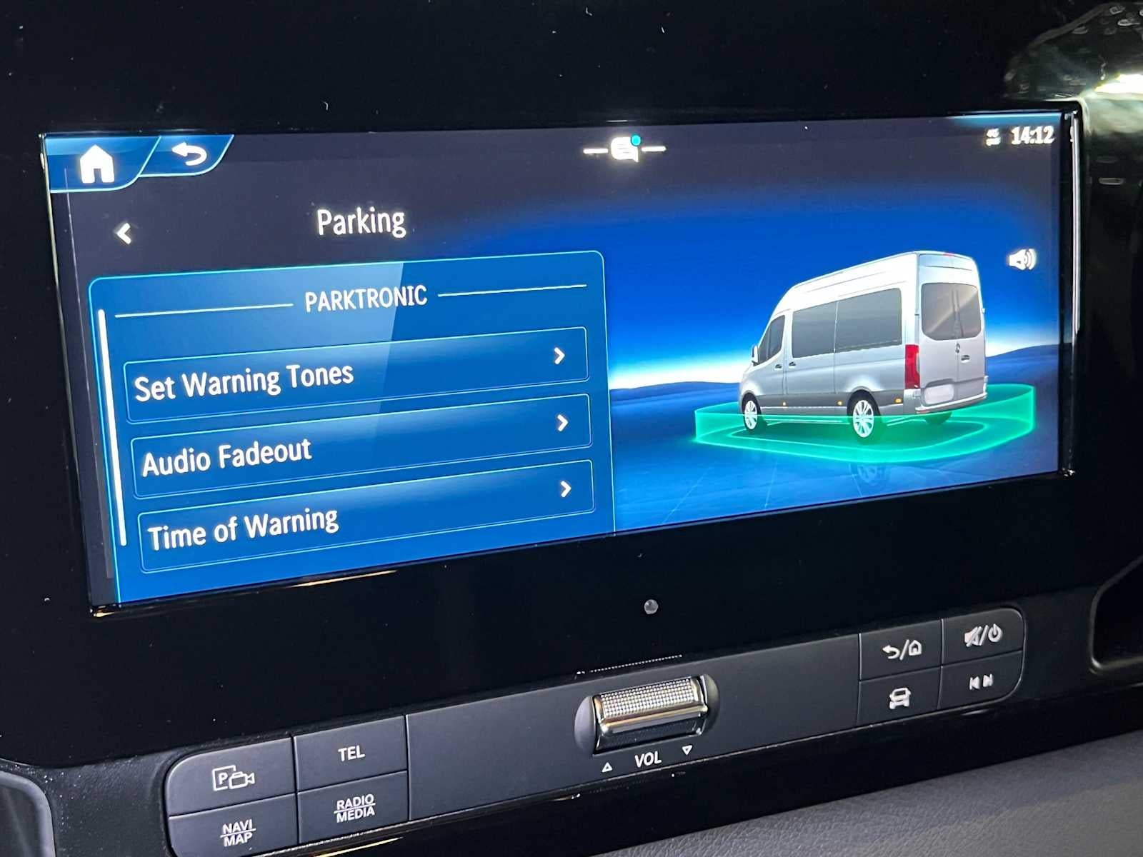 2026 Mercedes-Benz Sprinter Crew 2500 Standard Roof I4 Diesel HO 144 AWD