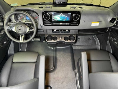 2026 Mercedes-Benz Sprinter Crew 2500 Standard Roof I4 Diesel HO 144 AWD