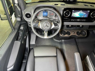 2026 Mercedes-Benz Sprinter Crew 2500 Standard Roof I4 Diesel HO 144 AWD