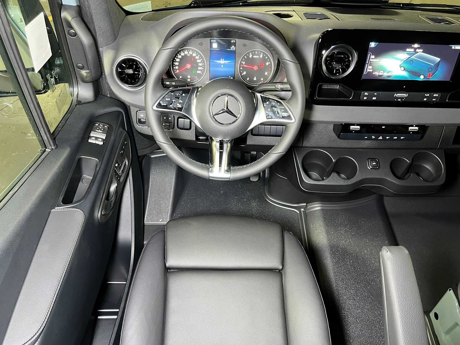 2026 Mercedes-Benz Sprinter Crew 2500 Standard Roof I4 Diesel HO 144 AWD