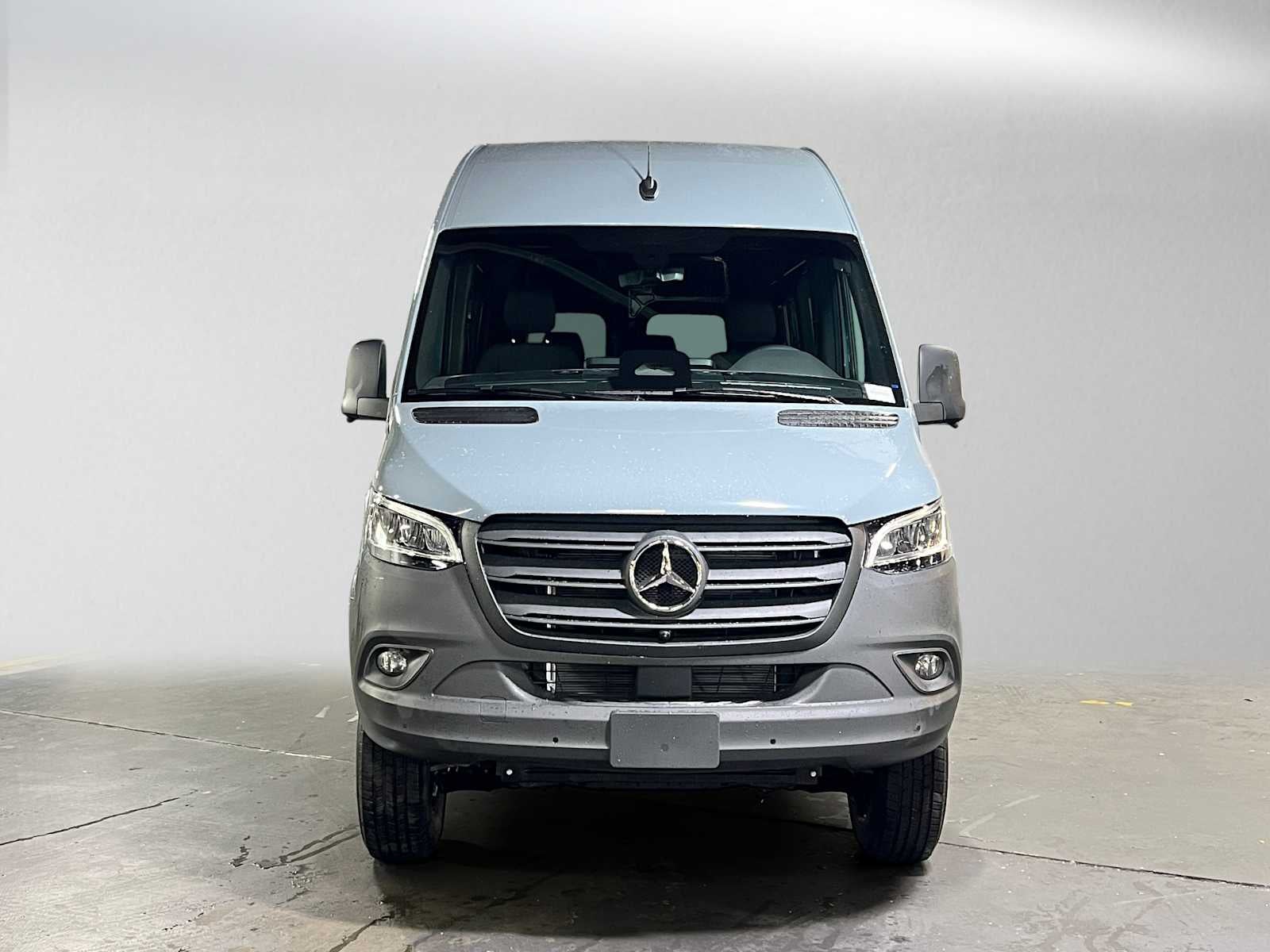 2026 Mercedes-Benz Sprinter Crew 2500 Standard Roof I4 Diesel HO 144 AWD