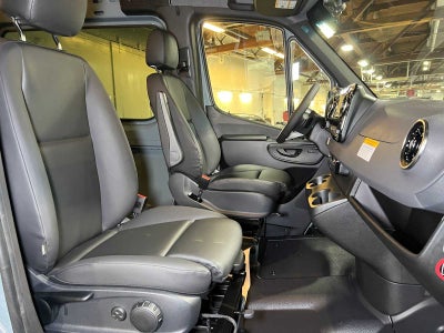 2026 Mercedes-Benz Sprinter Cargo 2500 Standard Roof I4 Diesel HO 144 AWD
