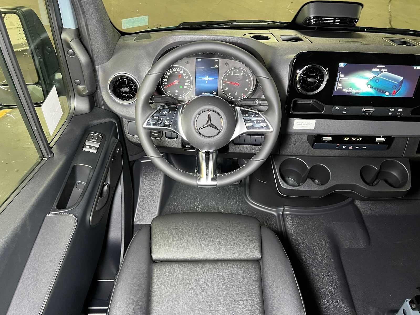2026 Mercedes-Benz Sprinter Cargo 2500 Standard Roof I4 Diesel HO 144 AWD