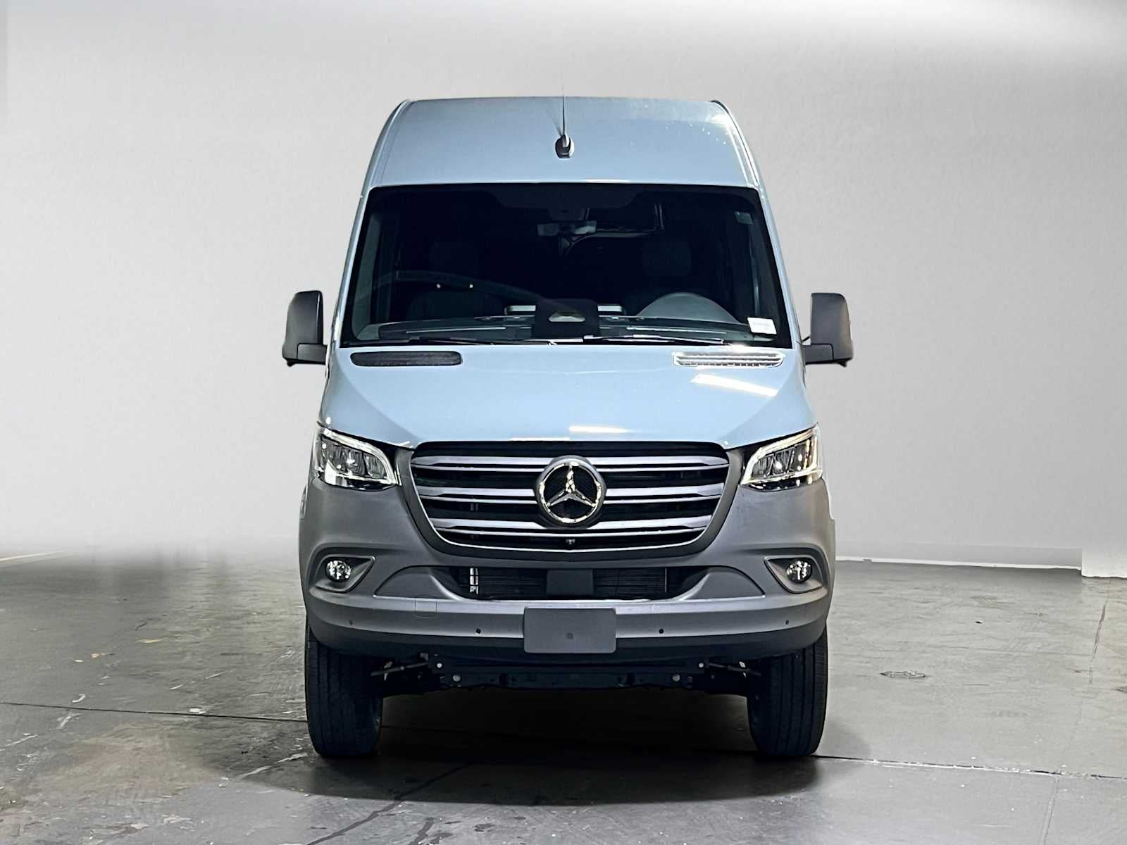 2026 Mercedes-Benz Sprinter Cargo 2500 Standard Roof I4 Diesel HO 144 AWD