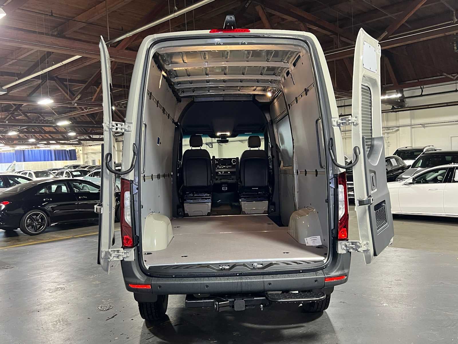 2026 Mercedes-Benz Sprinter Cargo 2500 Standard Roof I4 Diesel HO 144 AWD
