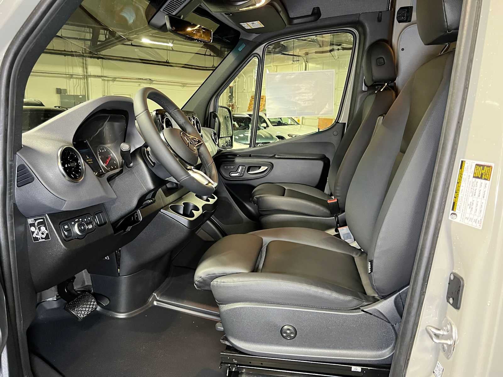 2026 Mercedes-Benz Sprinter Cargo 2500 Standard Roof I4 Diesel HO 144 AWD
