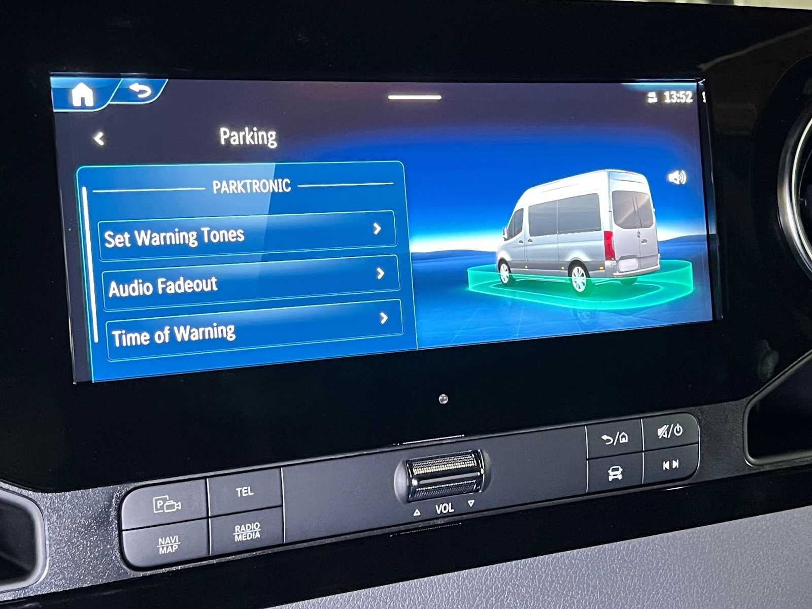 2026 Mercedes-Benz Sprinter Cargo 2500 Standard Roof I4 Diesel HO 144 AWD