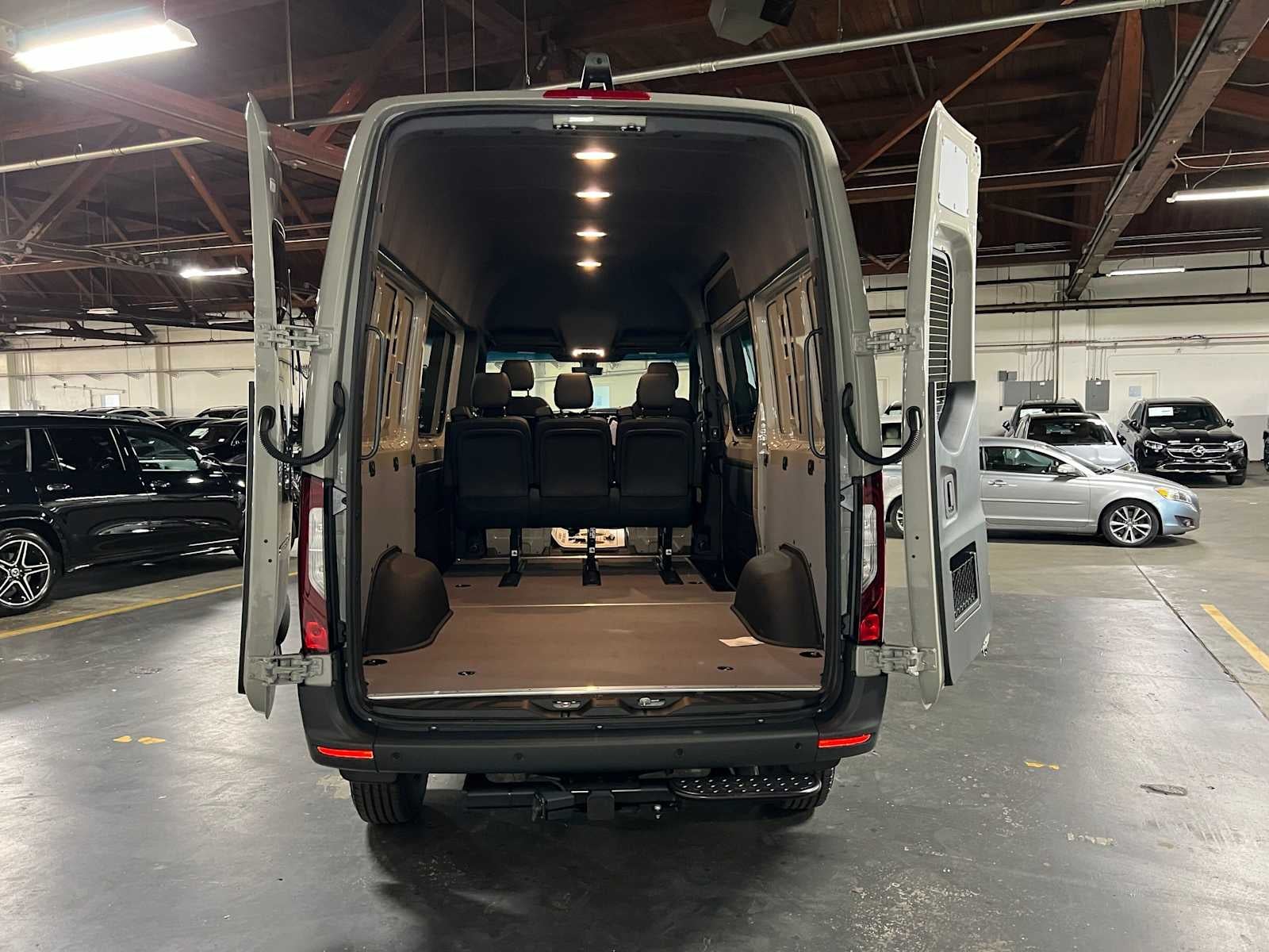 2026 Mercedes-Benz Sprinter 2500 Standard Roof I4 Diesel HO 144 AWD