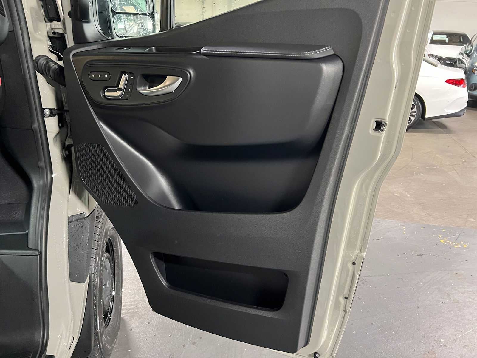 2026 Mercedes-Benz Sprinter Cargo 2500 Standard Roof I4 Diesel HO 144 AWD