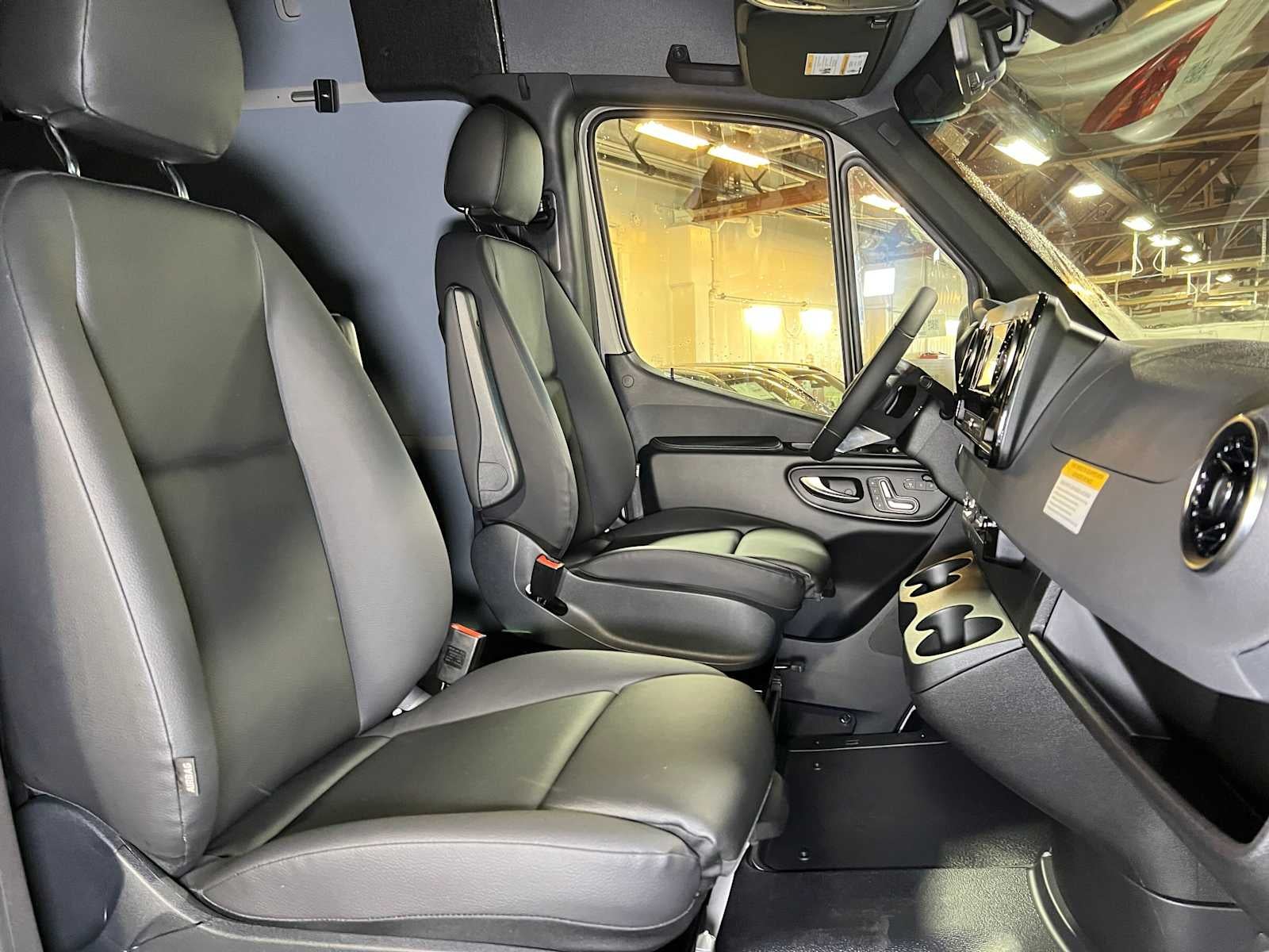 2026 Mercedes-Benz Sprinter Cargo 2500 Standard Roof I4 Diesel HO 144 AWD