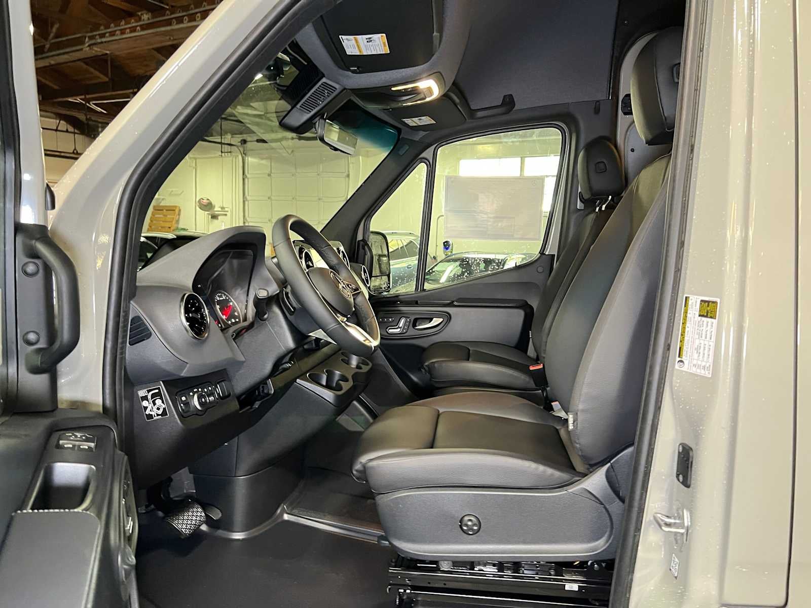 2026 Mercedes-Benz Sprinter Cargo 2500 Standard Roof I4 Diesel HO 144 AWD