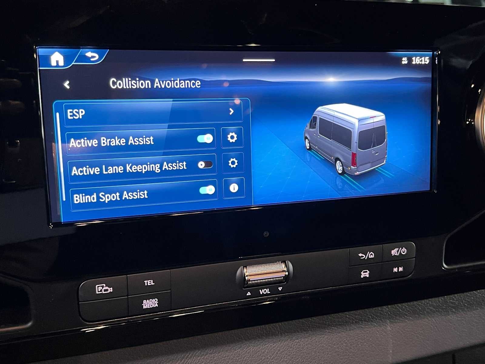 2026 Mercedes-Benz Sprinter Cargo 2500 Standard Roof I4 Diesel HO 144 AWD