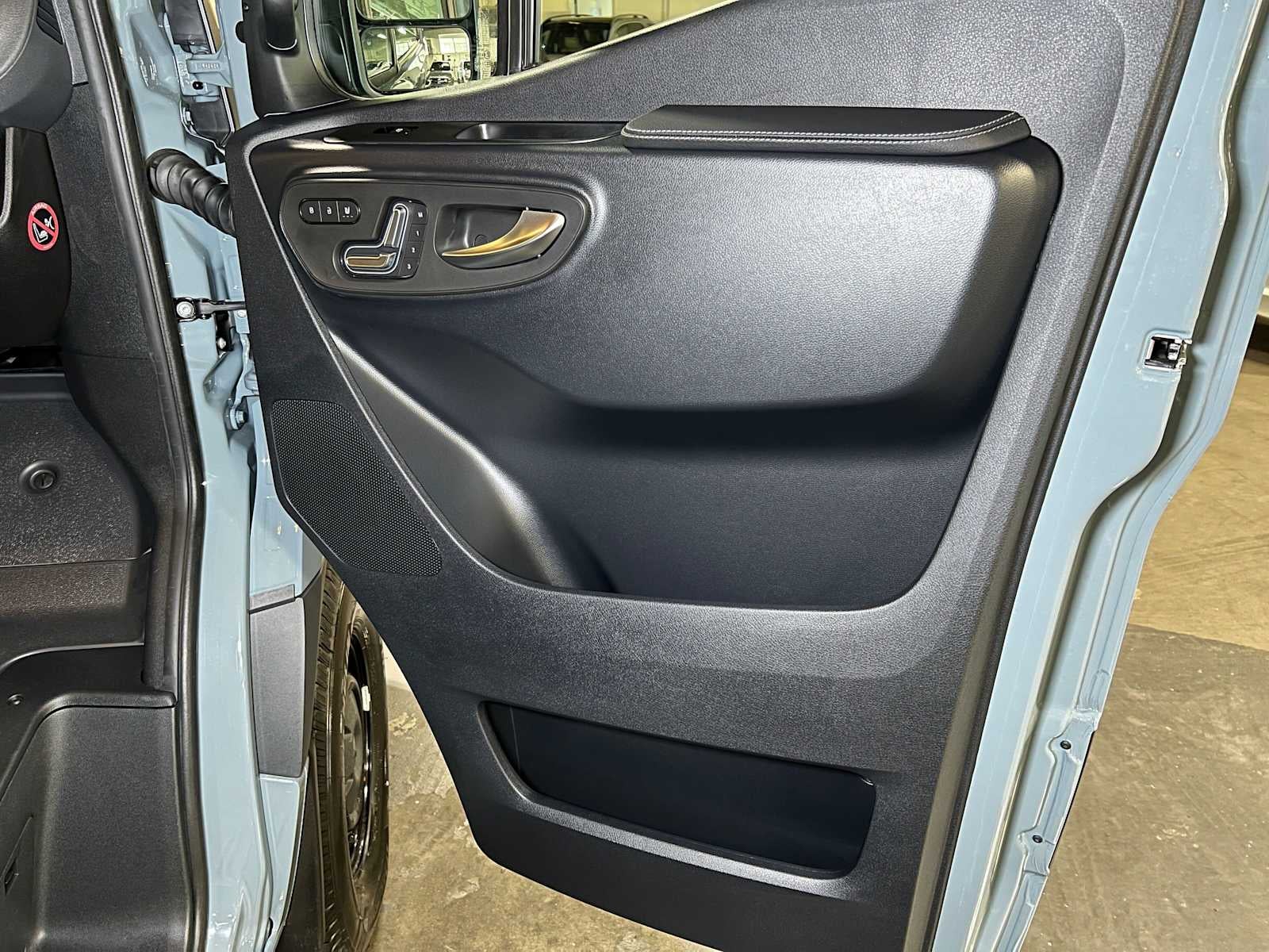 2026 Mercedes-Benz Sprinter 2500 High Roof I4 Diesel HO 170 AWD