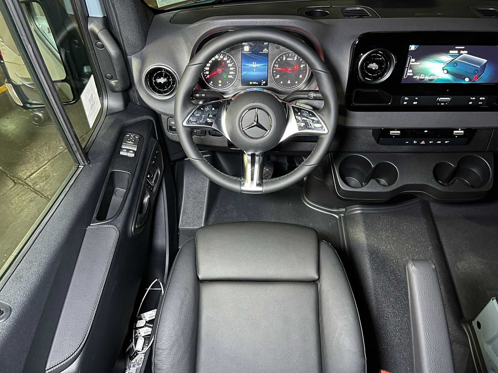2026 Mercedes-Benz Sprinter 2500 High Roof I4 Diesel HO 170 AWD